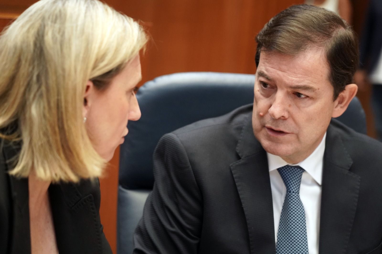 Comparecencia de Mañueco en las Cortes por la gestión de los incendios (13)