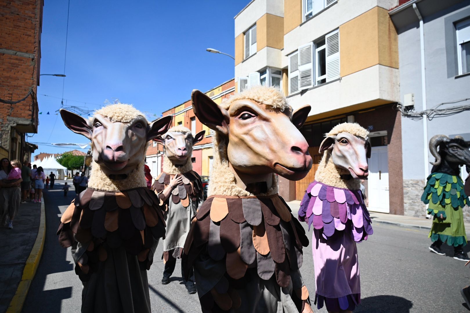 Extraños seres entrañables. | SAÚL ARÉN