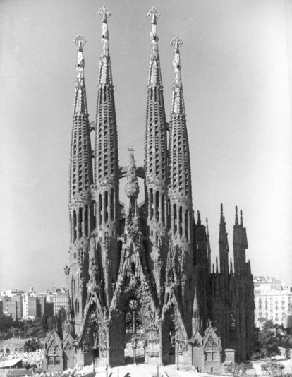 Fachada de la Natividad (según el diseño del 2º Proyecto de 1890)