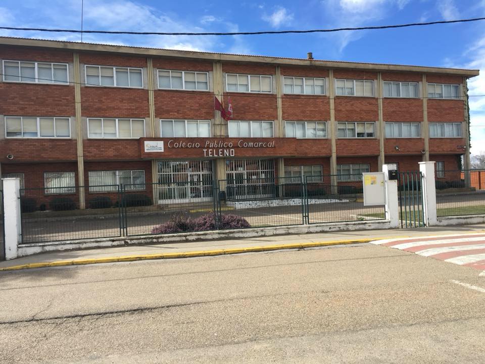 Vista de del Colegio Público Comarcal Teleno de La Bañeza. | L.N.C. Vista de del Colegio Público Comarcal Teleno de La Bañeza. | L.N.C.