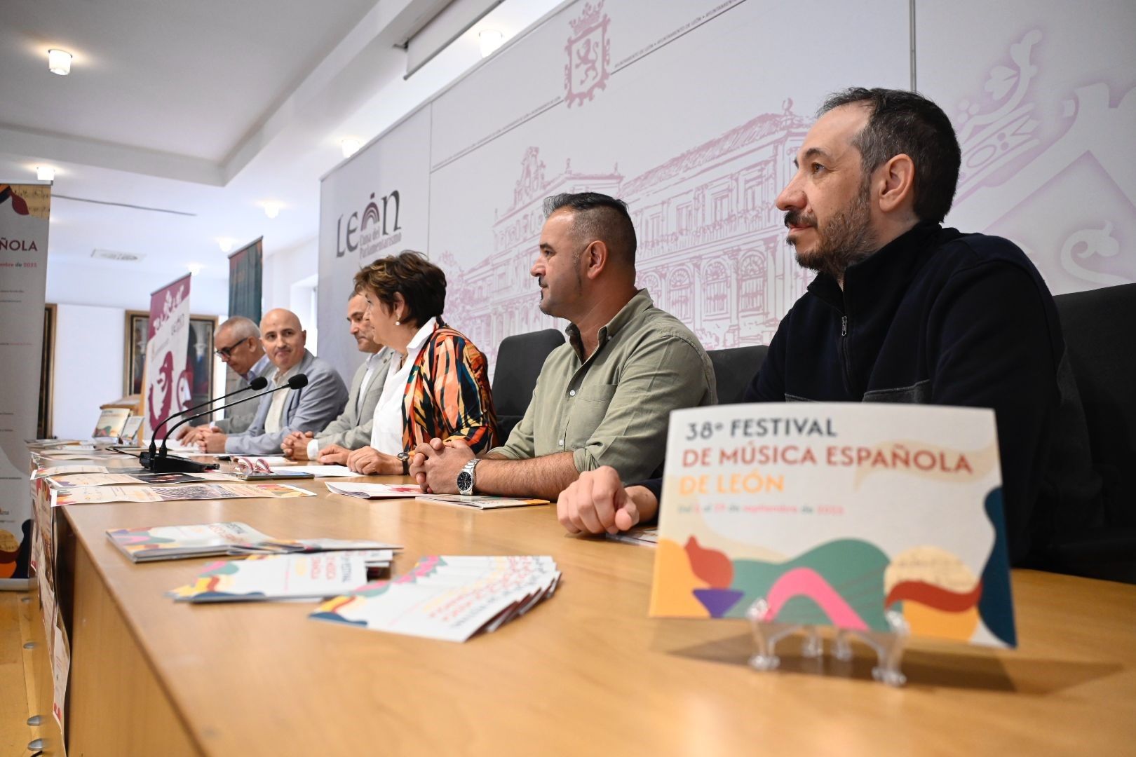 Un instante de la presentación del XXXVIII Festival de Música Española de León. | SAÚL ARÉN
