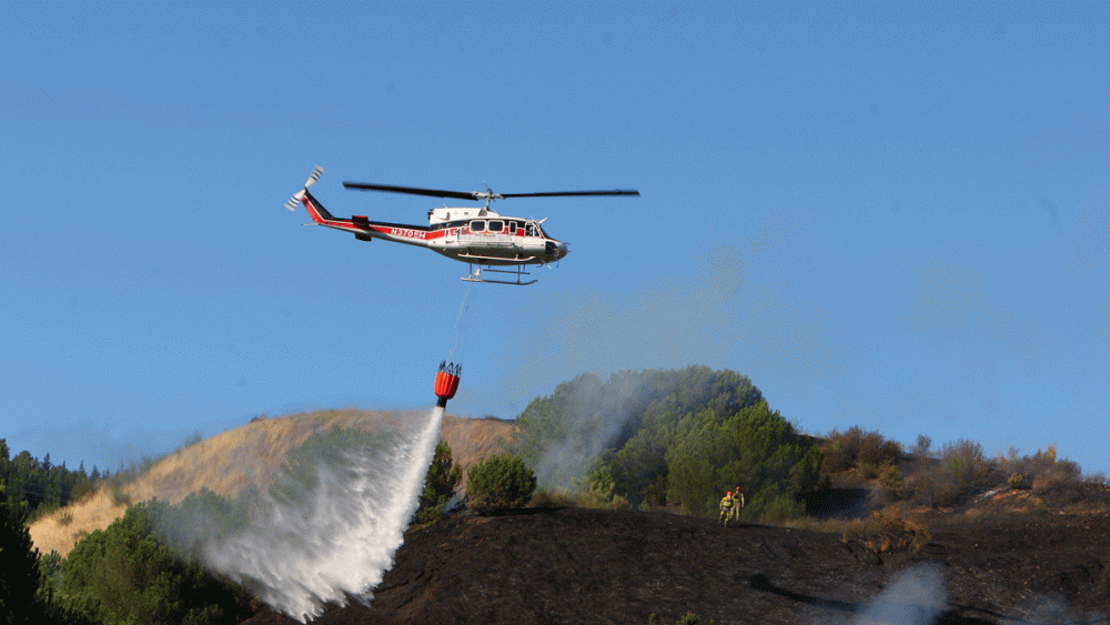 Imagen de archivo de un helicóptero de incendios. | ICAL Imagen de archivo de un helicóptero de incendios. | ICAL