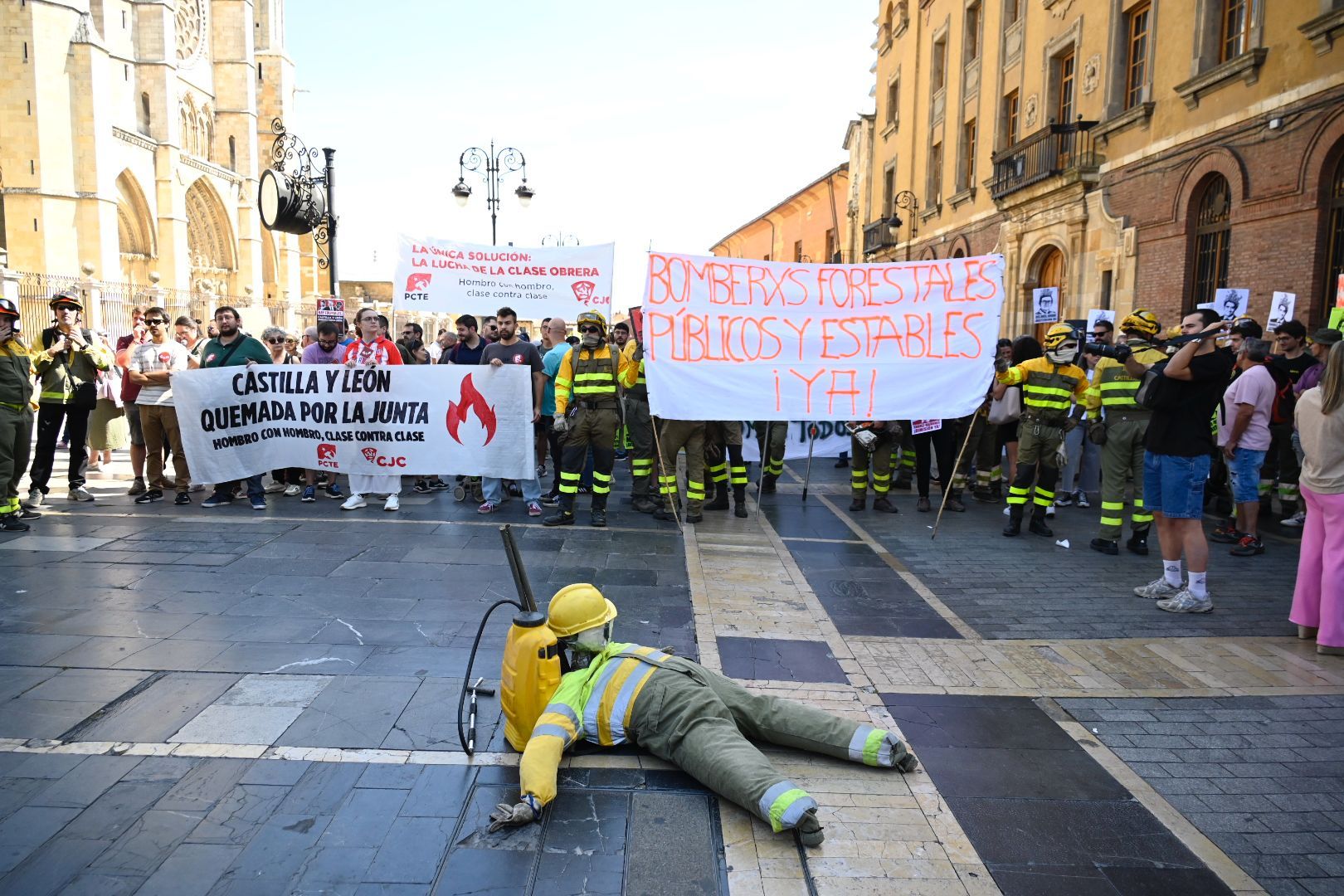 Manifestación de brigadistas en la Plaza de Regla