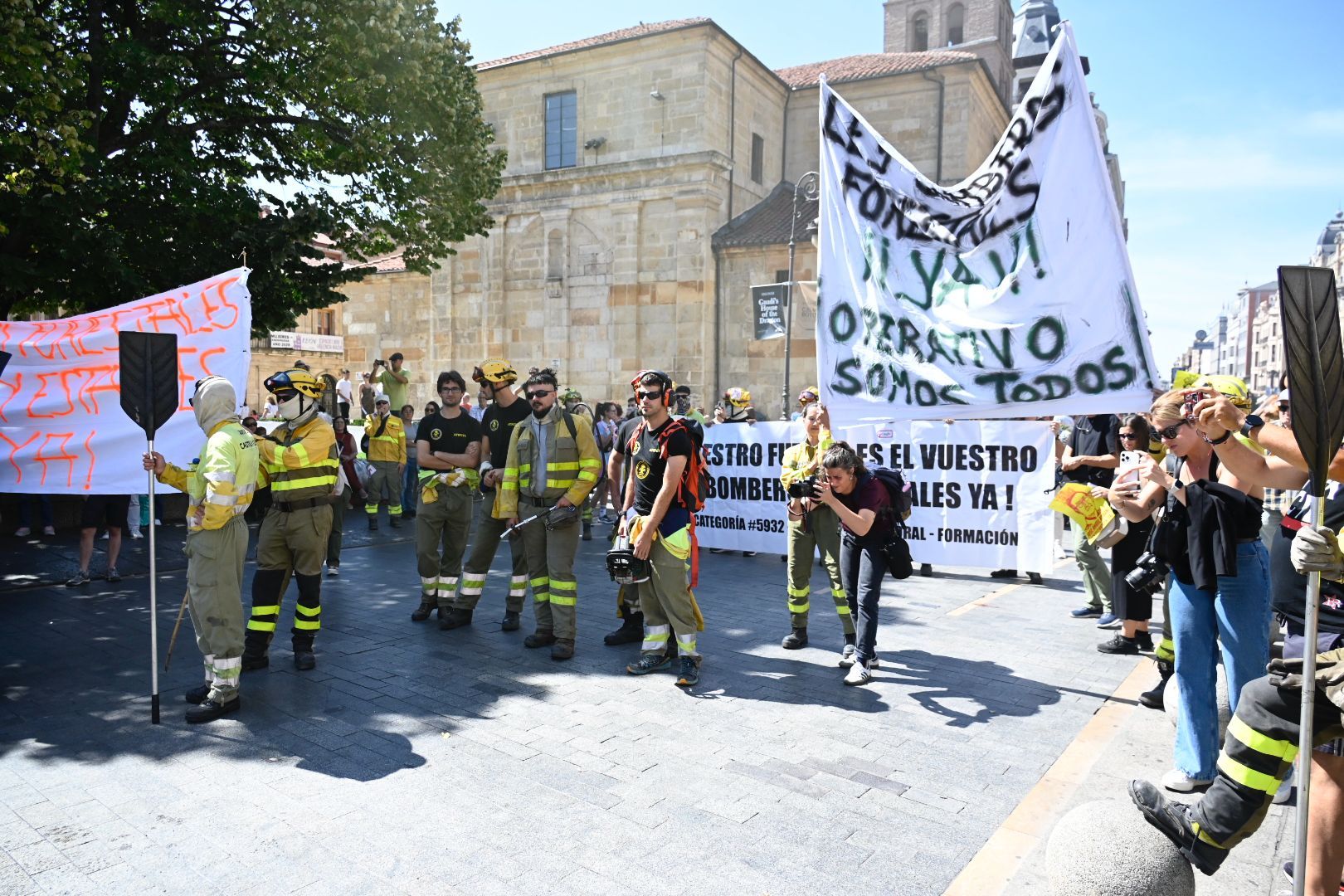 Manifestación de brigadistas en Botines 