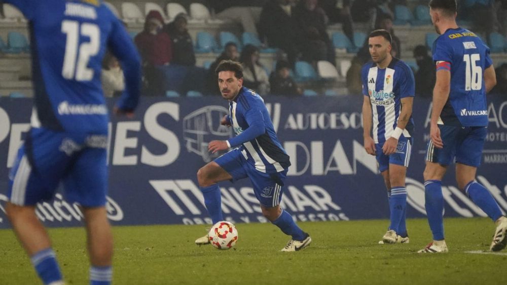 Borja Fernández durante un partido con la Ponferradina en El Toralín. | SDP