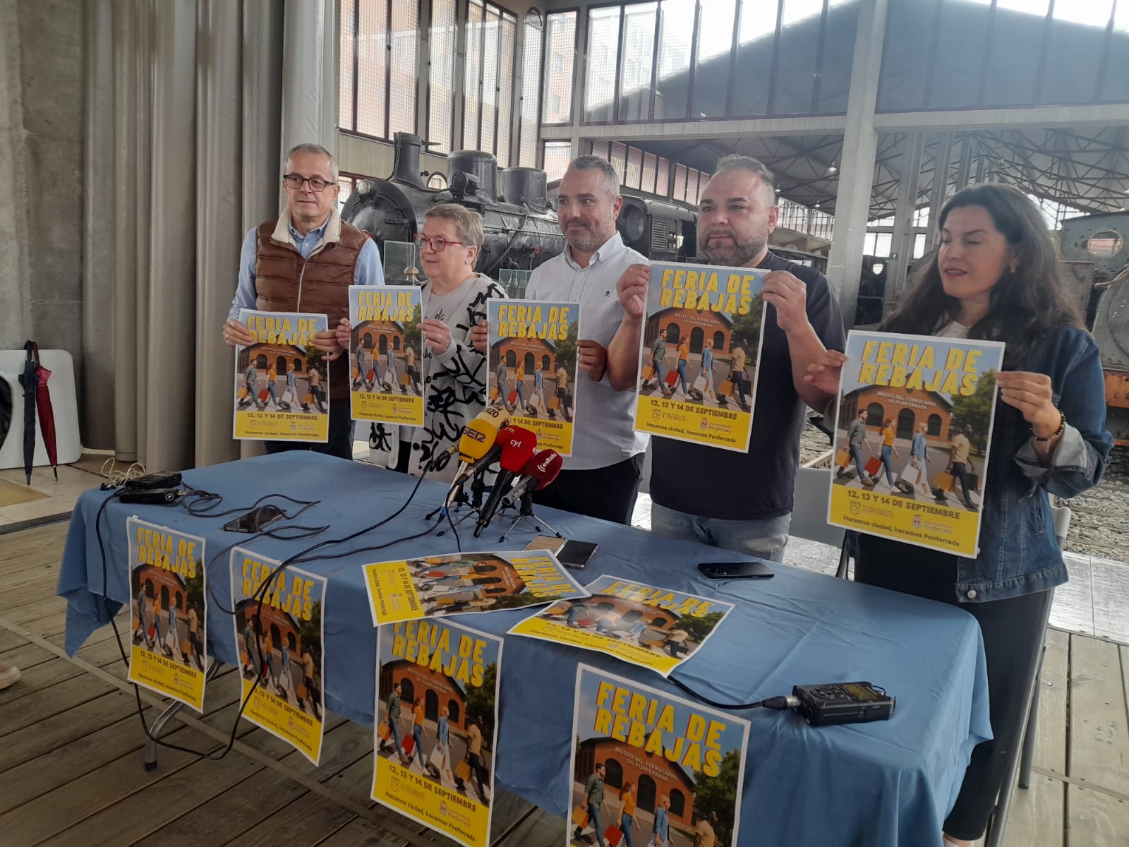 Presentación de la Feria de las Rebajas en Ponferrada. | MAR IGLESIAS