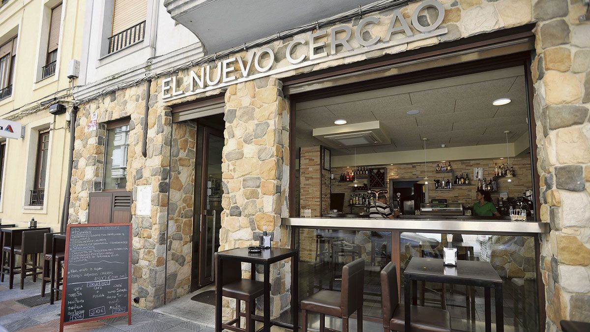 Fachada del restaurante el ’Nuevo Cercao’ en la calle Fuero, n 7, León. | DANIEL MARTÍN