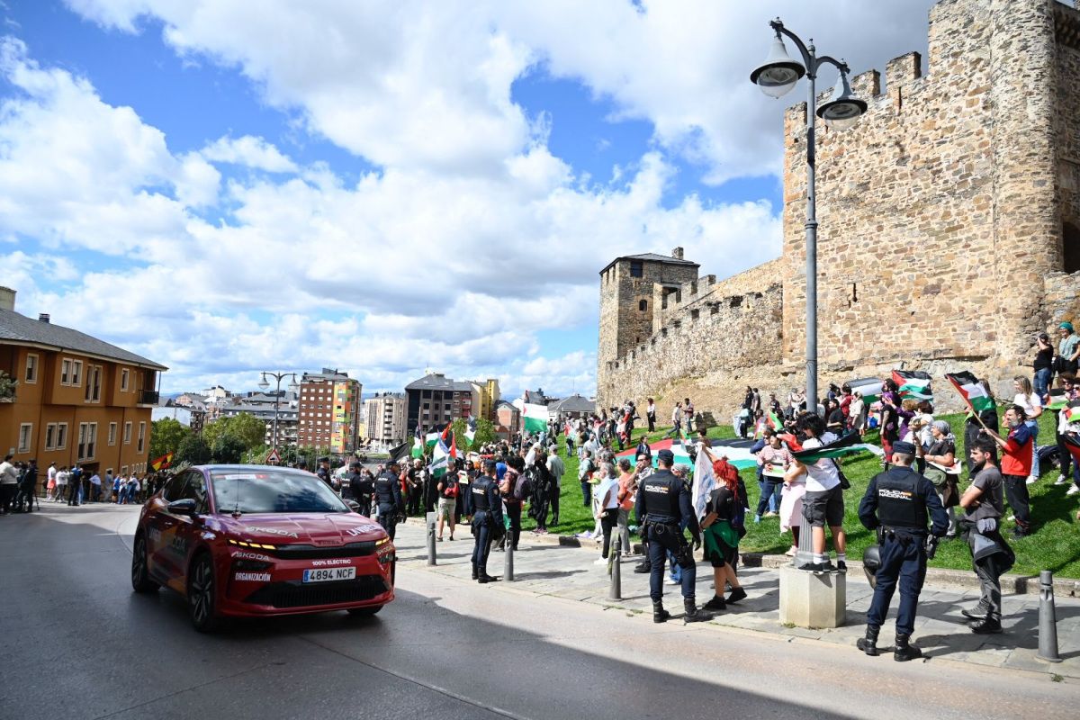 Vuelta a España Ponferrada (14)