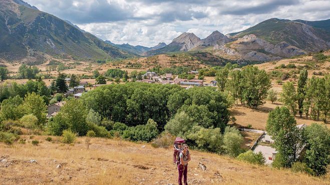 Imagen 11 Descenso hacia Tolibia que se ve al fondo Imagen 11 Descenso hacia Tolibia que se ve al fondo