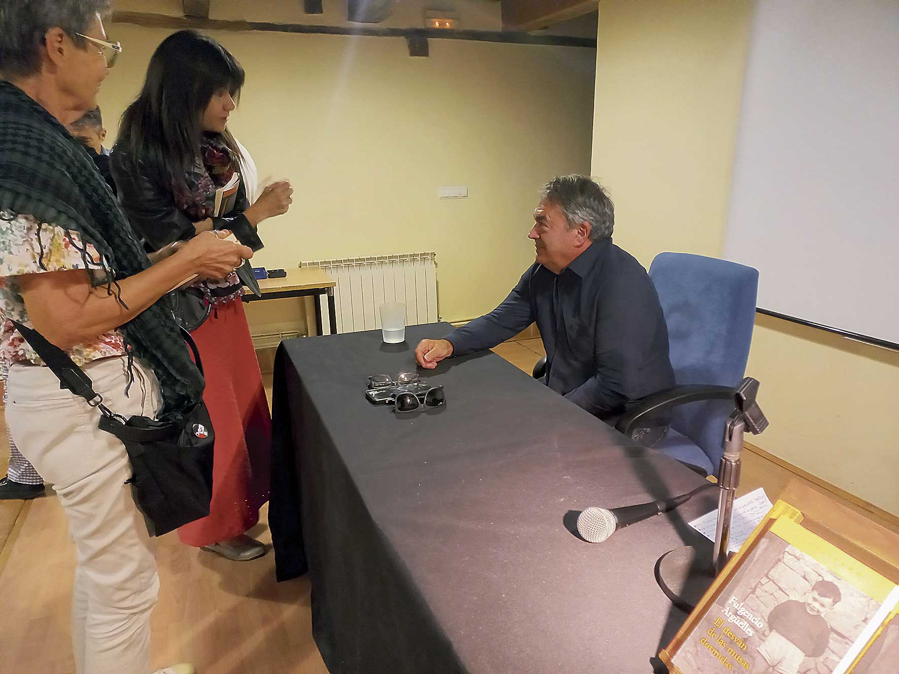 Un instante de las jornadas literarias de Factor Espacio San Feliz. | L.N.C. Un instante de las jornadas literarias de Factor Espacio San Feliz. | L.N.C.