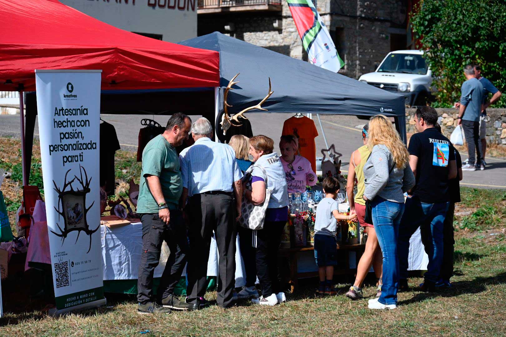 La pasión equina conquista Valdelugueros con su Feria Ganadera. | SAÚL ARÉN
