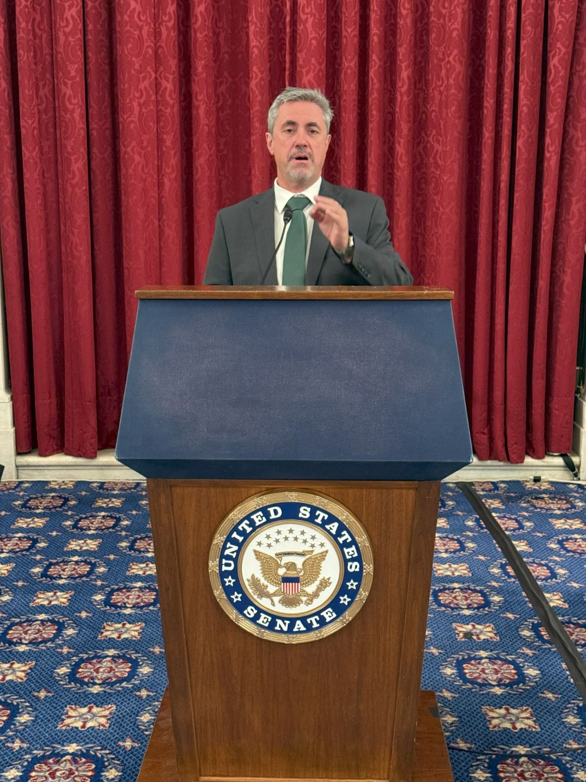 Joaquín Ramírez, en el Senado de Estados Unidos. | L.N.C.