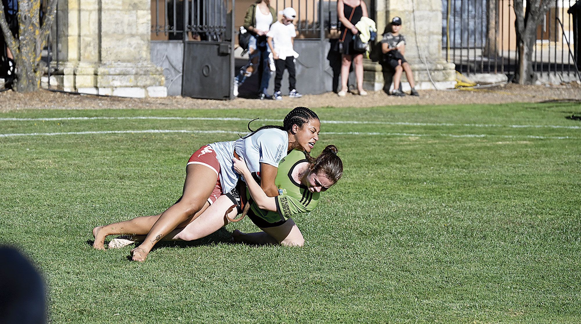 Luzma sigue intratable, nuevamente derrotó a Bea Riaño en la final de medios. SAÚL ARÉN
