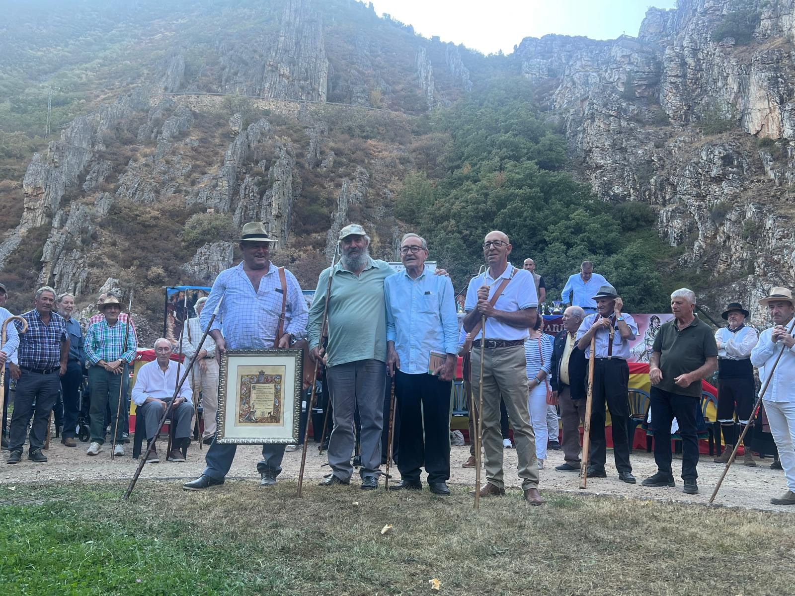 Fulgencio Fernández, periodista de las Nueva Crónica, fue el 'padrino´ de la 48ª edición de La Fiesta del Pastor. | L.N.C. Fulgencio Fernández, periodista de las Nueva Crónica, fue el 'padrino´ de la 48ª edición de La Fiesta del Pastor. | L.N.C.