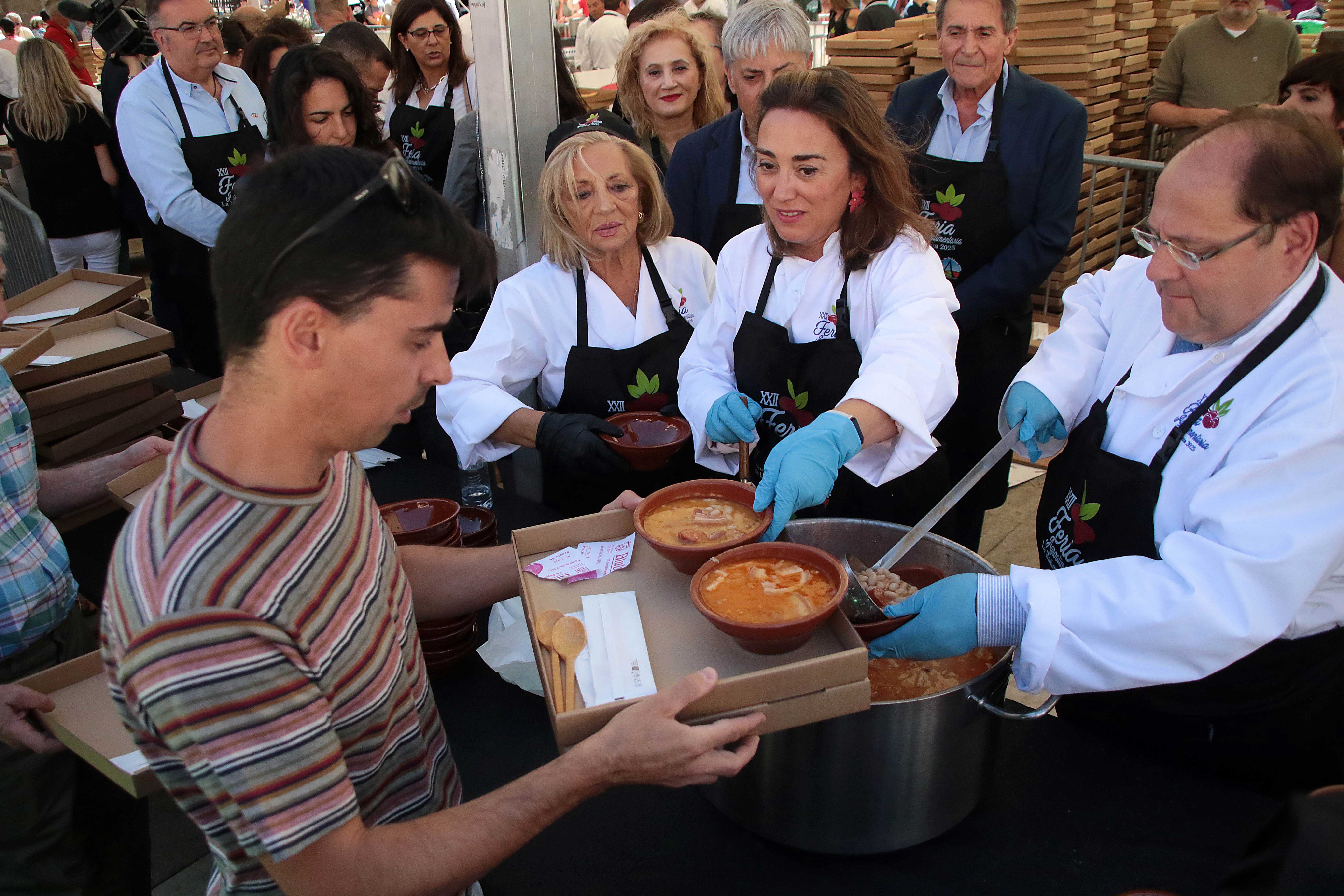 XXII Feria Agroalimentaria y Alubiada de La Bañeza. | PEIO GARCÍA (Ical)