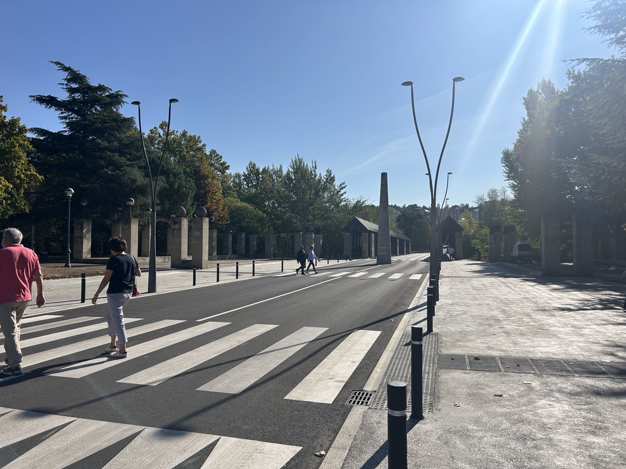 Obras de integración que se han quedado en tres pasos de cebra, dice el PSOE. 