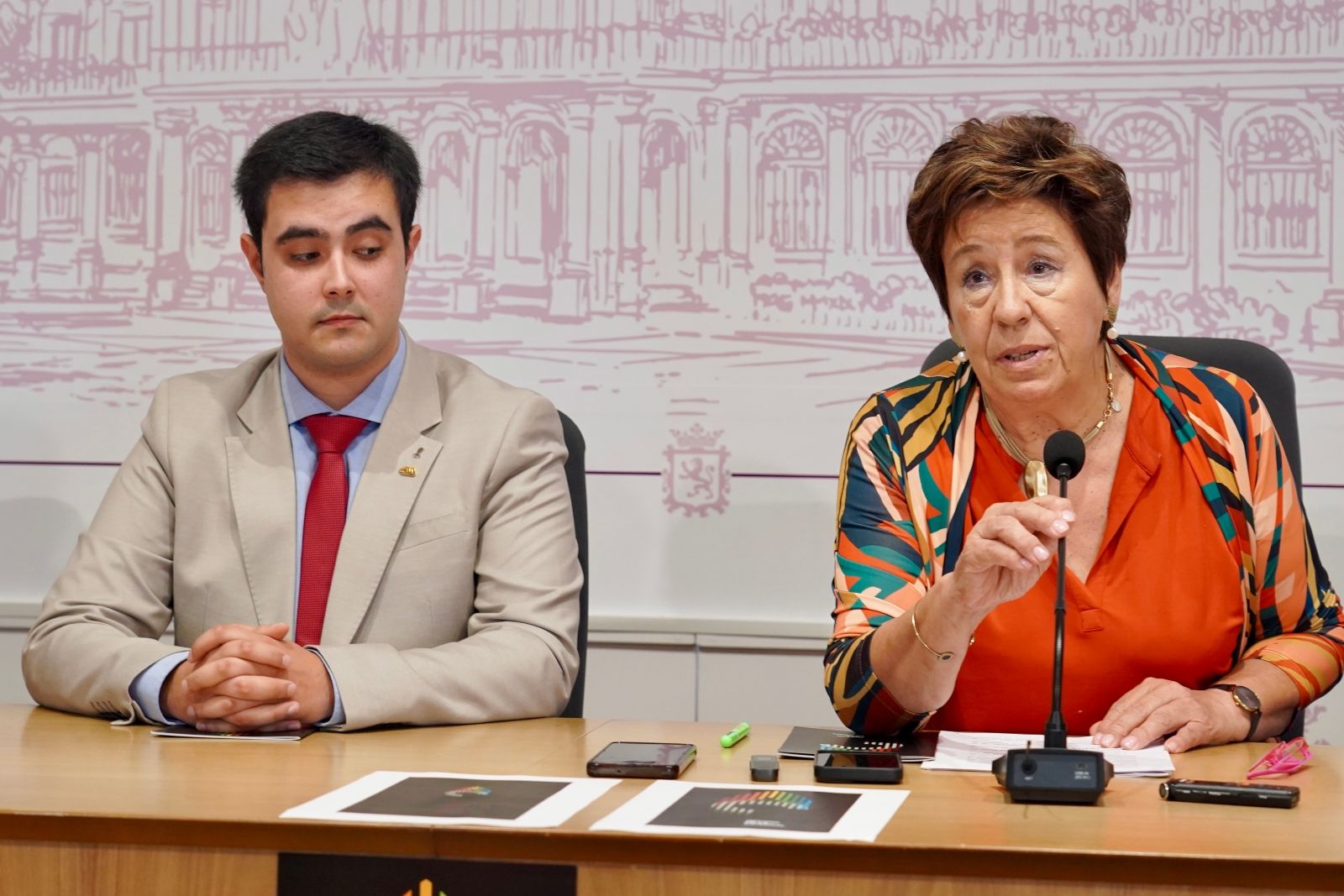 La concejala Elena Aguado presenta el ciclo ‘Órgano en la Catedral’, junto al organista Carlos Juliá (1)