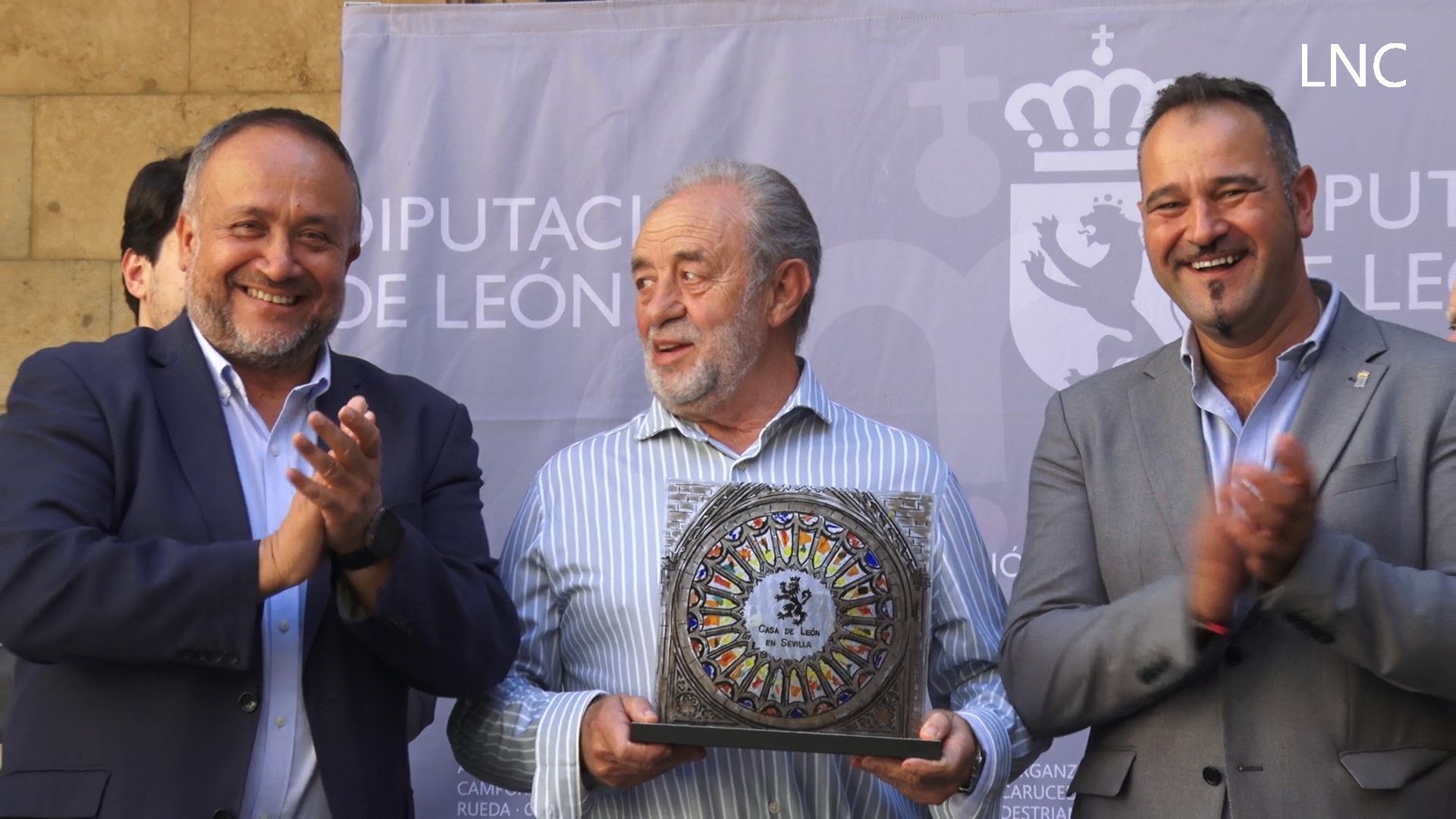 Acto de homenaje a las Casas de León en España