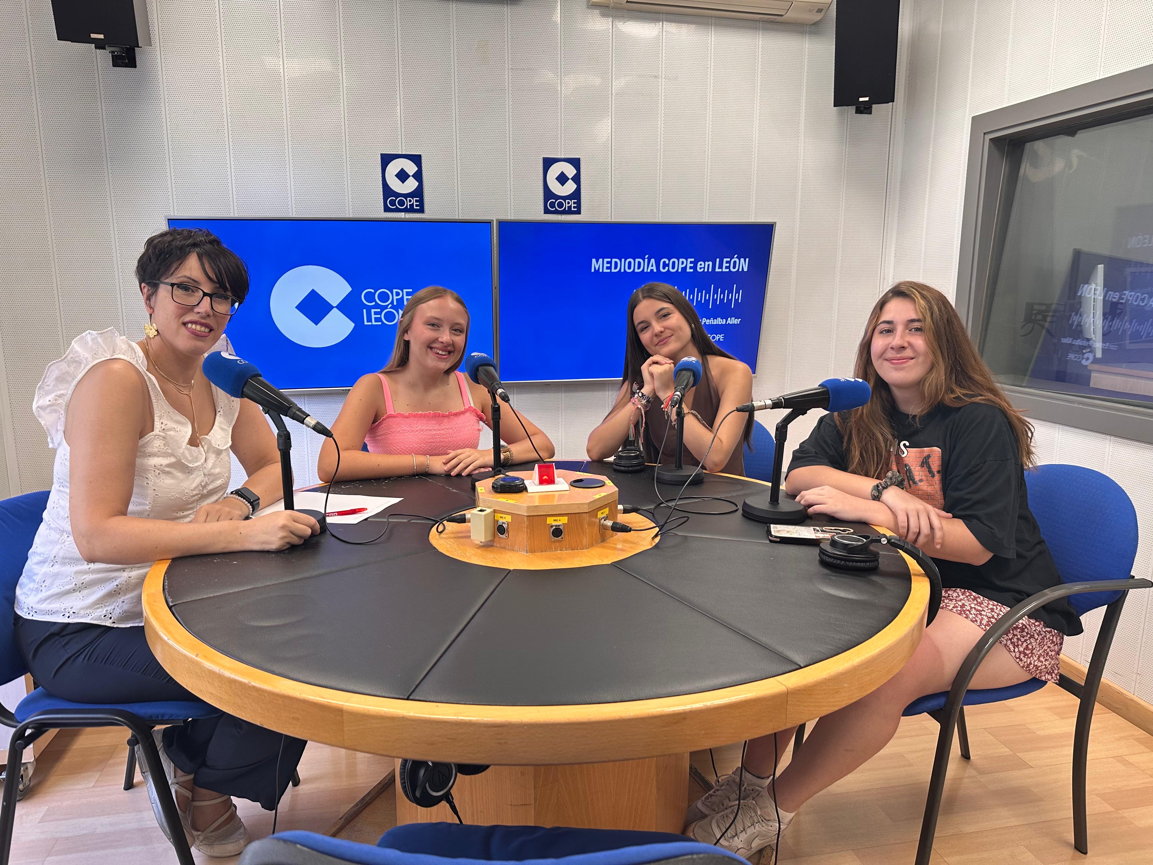 Llara Aranda y Salma Rodríguez durante el programa Entre Nosotras. | L.N.C. Llara Aranda y Salma Rodríguez durante el programa Entre Nosotras. | L.N.C.