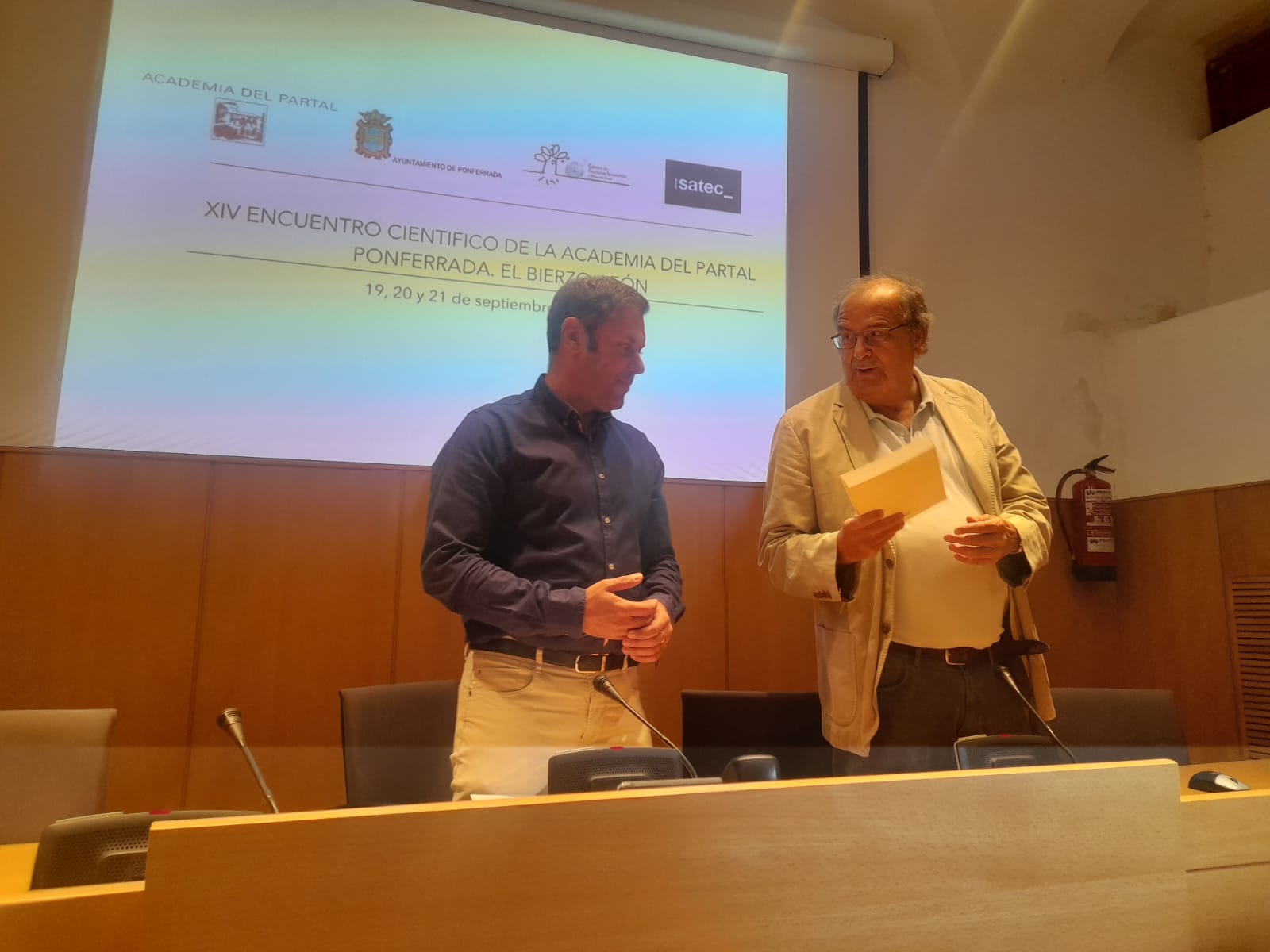 Presentación del XIV Encuentro Científico de la Academia del Partal. | MAR IGLESIAS