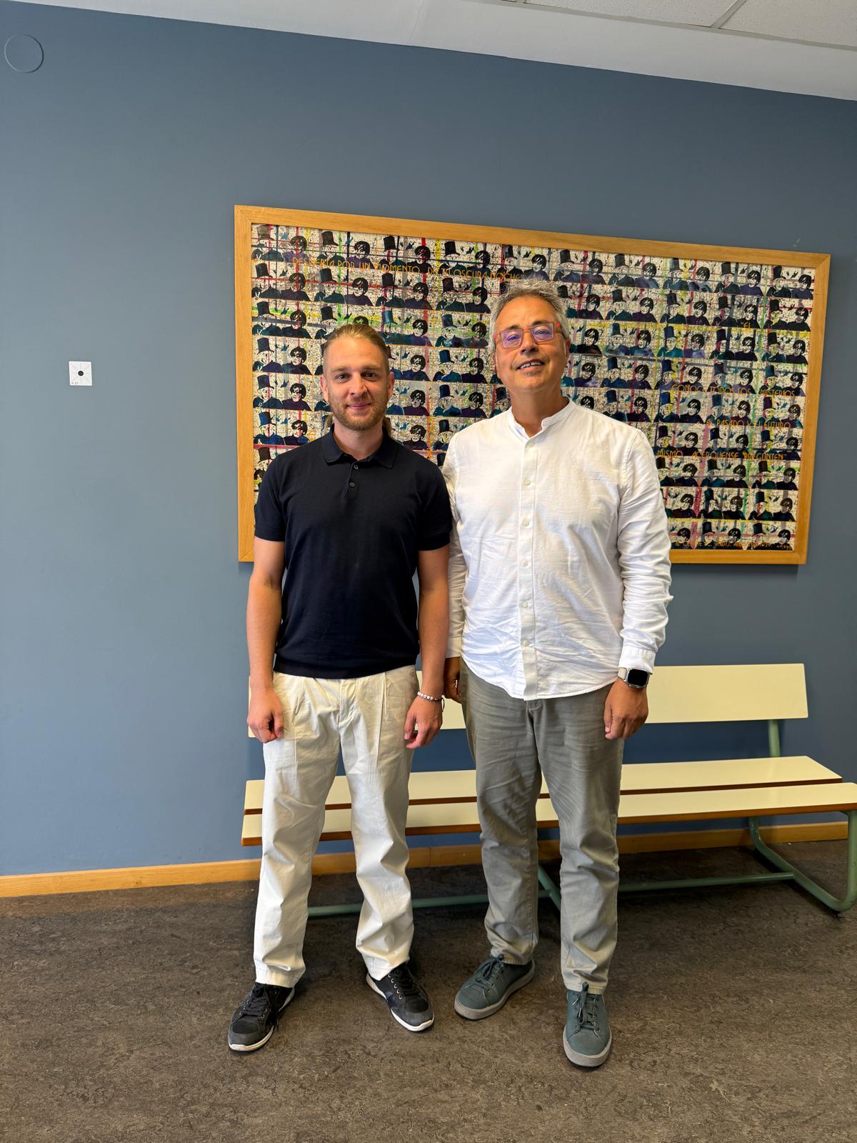 Los investigadores Víctor Fernández García y Alfonso Fernández Manso