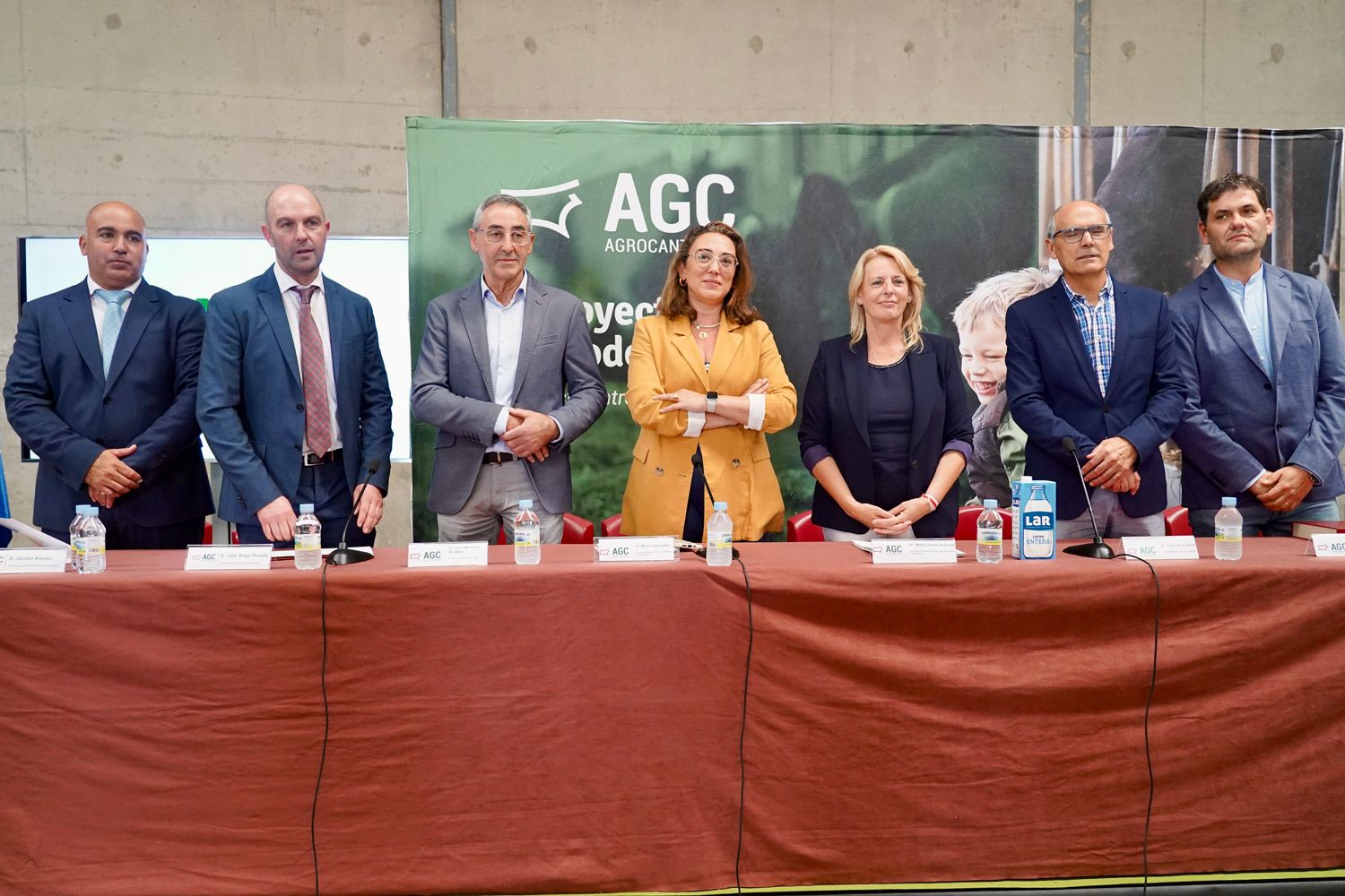 Presentación este viernes de la cooperativa LAR-Agrocantabria donde estuvo María González Corral. | ICAL