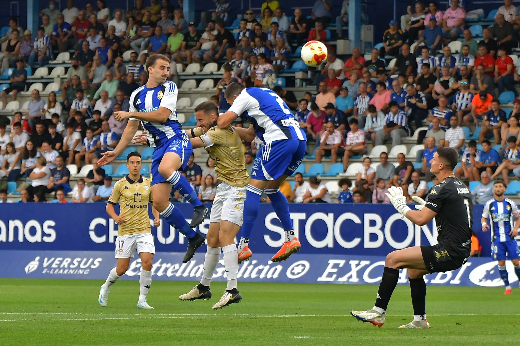 La Ponferradina sigue sin encontrarse y suma ya tres derrotas consecutivas. QUINITO