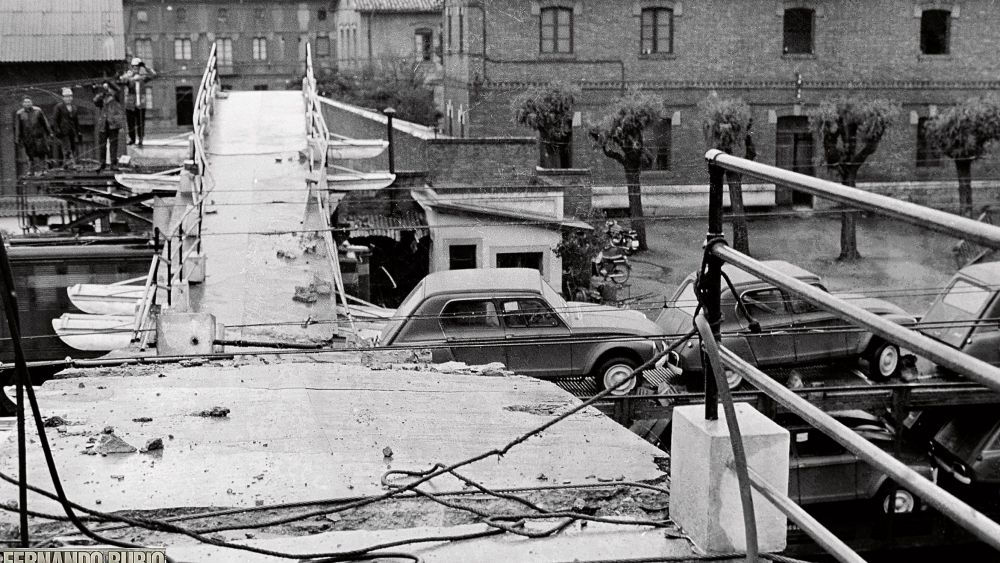 Imagen HundimientoPasarelaRenfe 1970