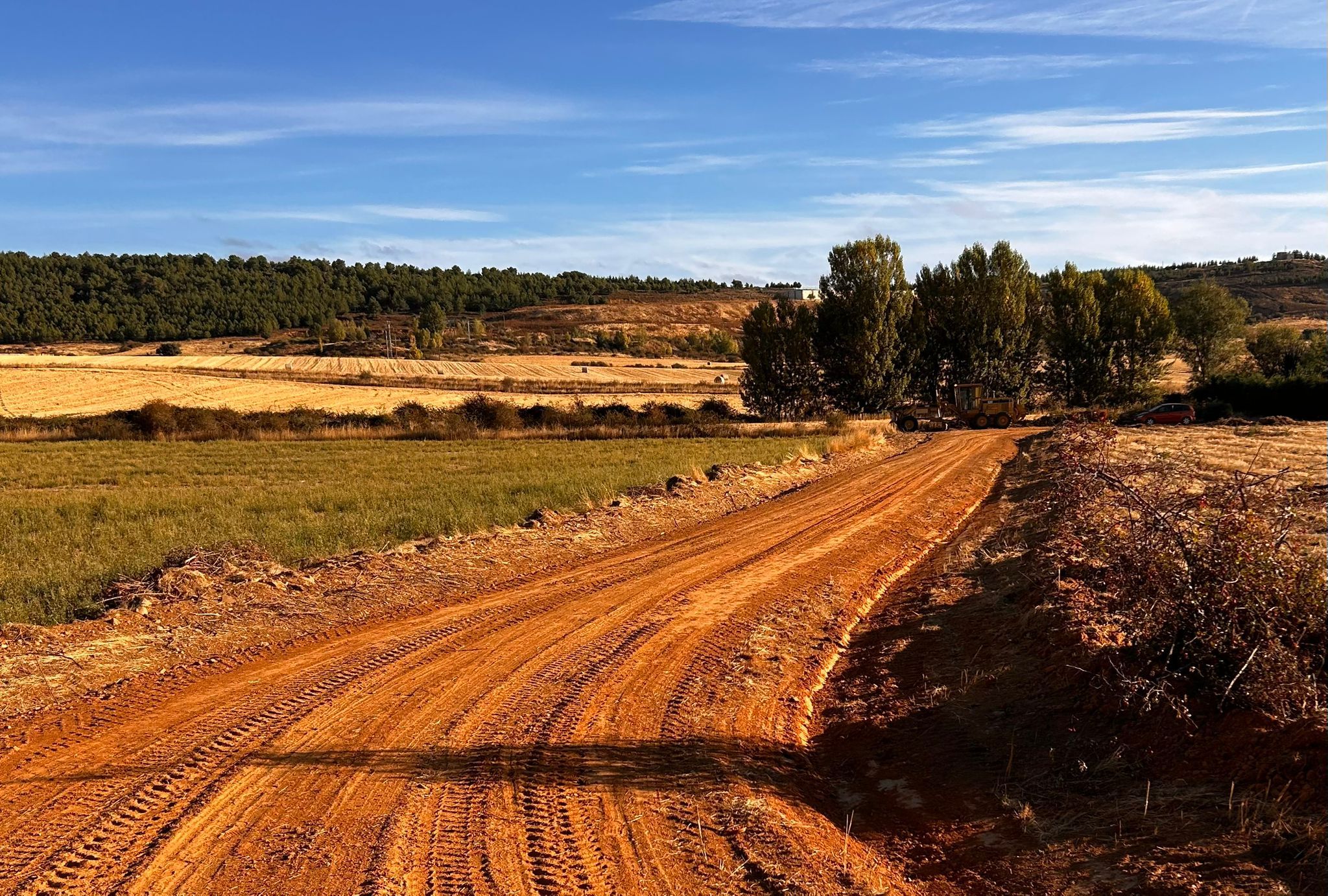 Uno de los caminos rurales que ha sido reparado. | L.N.C. Uno de los caminos rurales que ha sido reparado. | L.N.C.