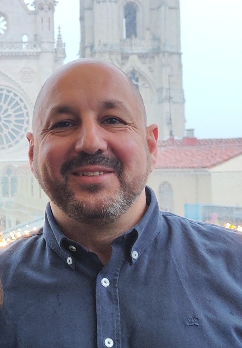 Su director, Víctor López Diez. Su director, Víctor López Diez.