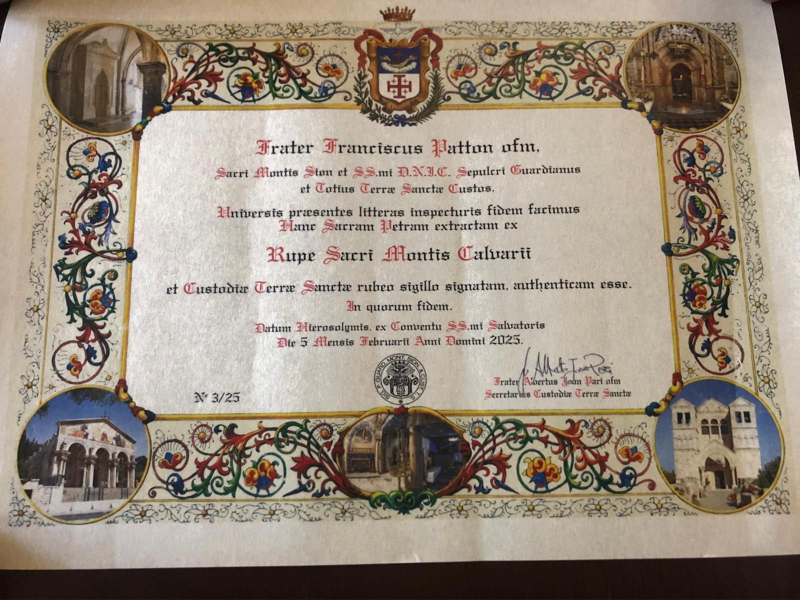Certificado de autenticidad de la concesión de la reliquia por parte del Santo Sepulcro. | L.N.C.