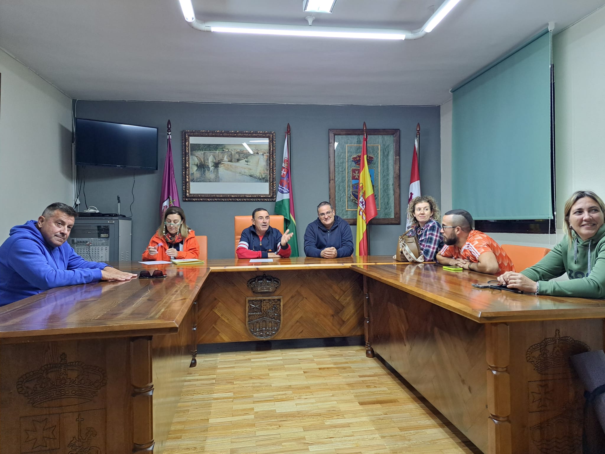 Una imagen de pleno de Hospital de Órbigo