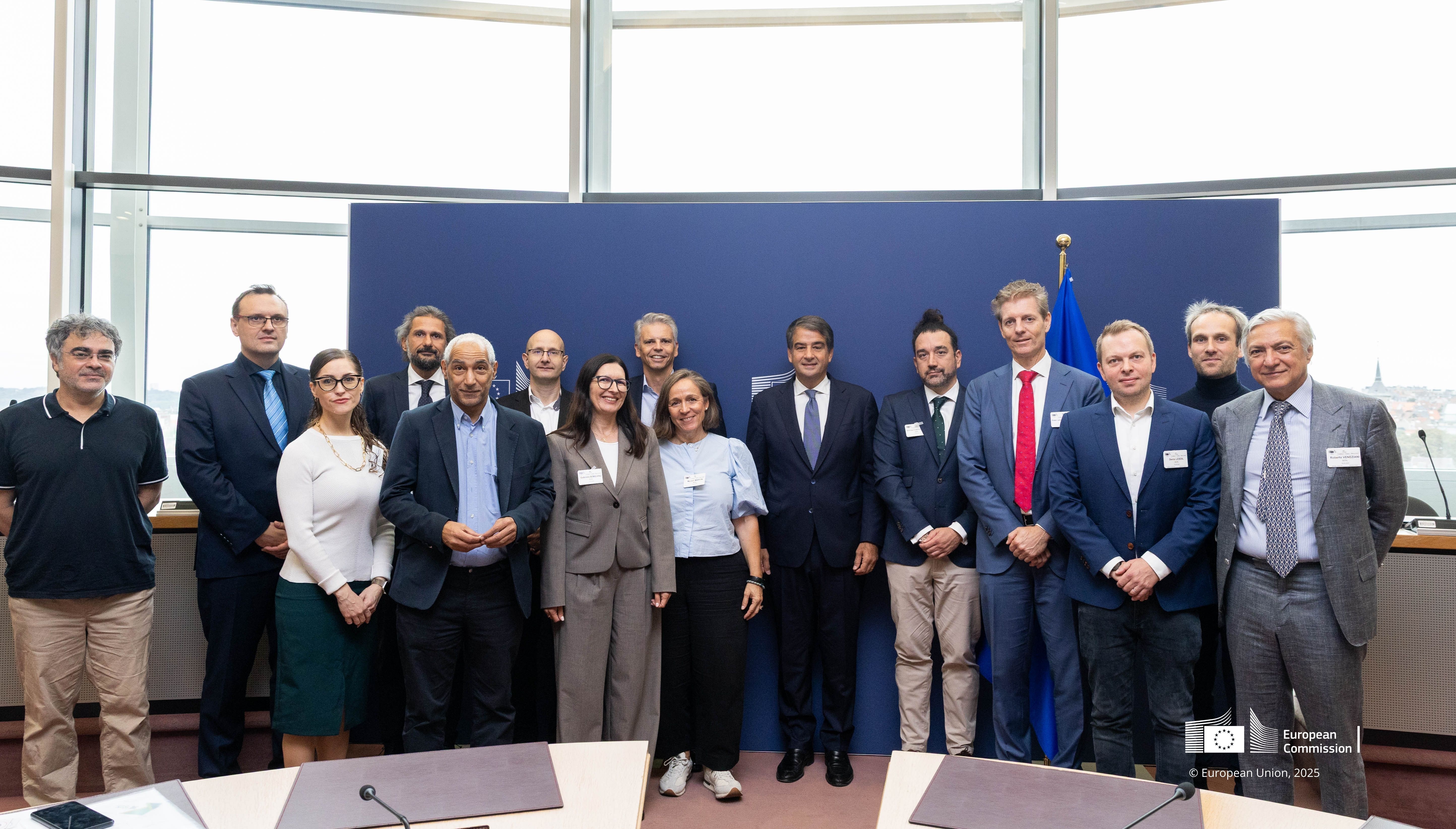 Imagen del Diálogo de Implementación sobre financiación de la UE y competitividad regional. | L.N.C.