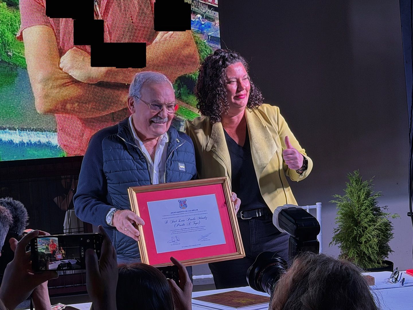 José Luis Prada, Hijo Predilecto de Cacabelos. | PRADA A TOPE