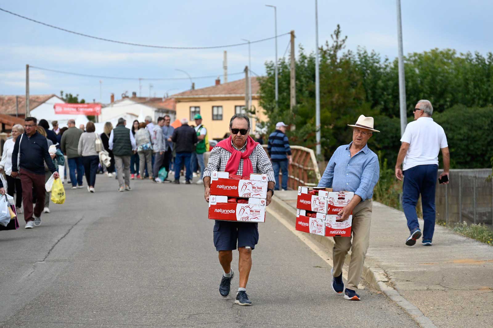 La mejor feria del pimiento de España triunfa en Fresno de la Vega