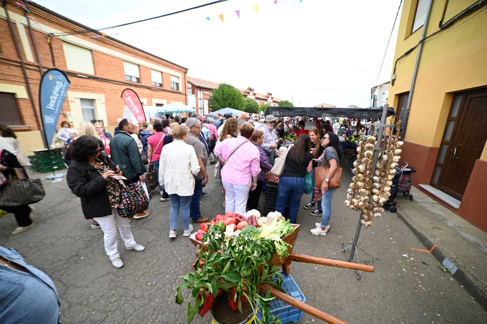 La mejor feria del pimiento de España triunfa en Fresno de la Vega