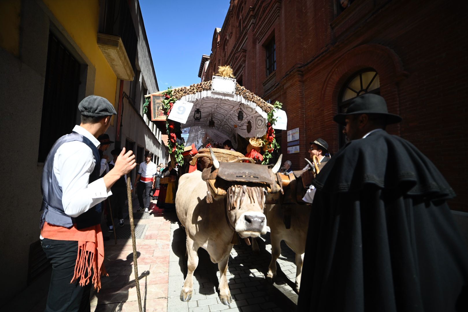 El desfile y concurso de carros engalanados. | SAÚL ARÉN El desfile y concurso de carros engalanados. | SAÚL ARÉN