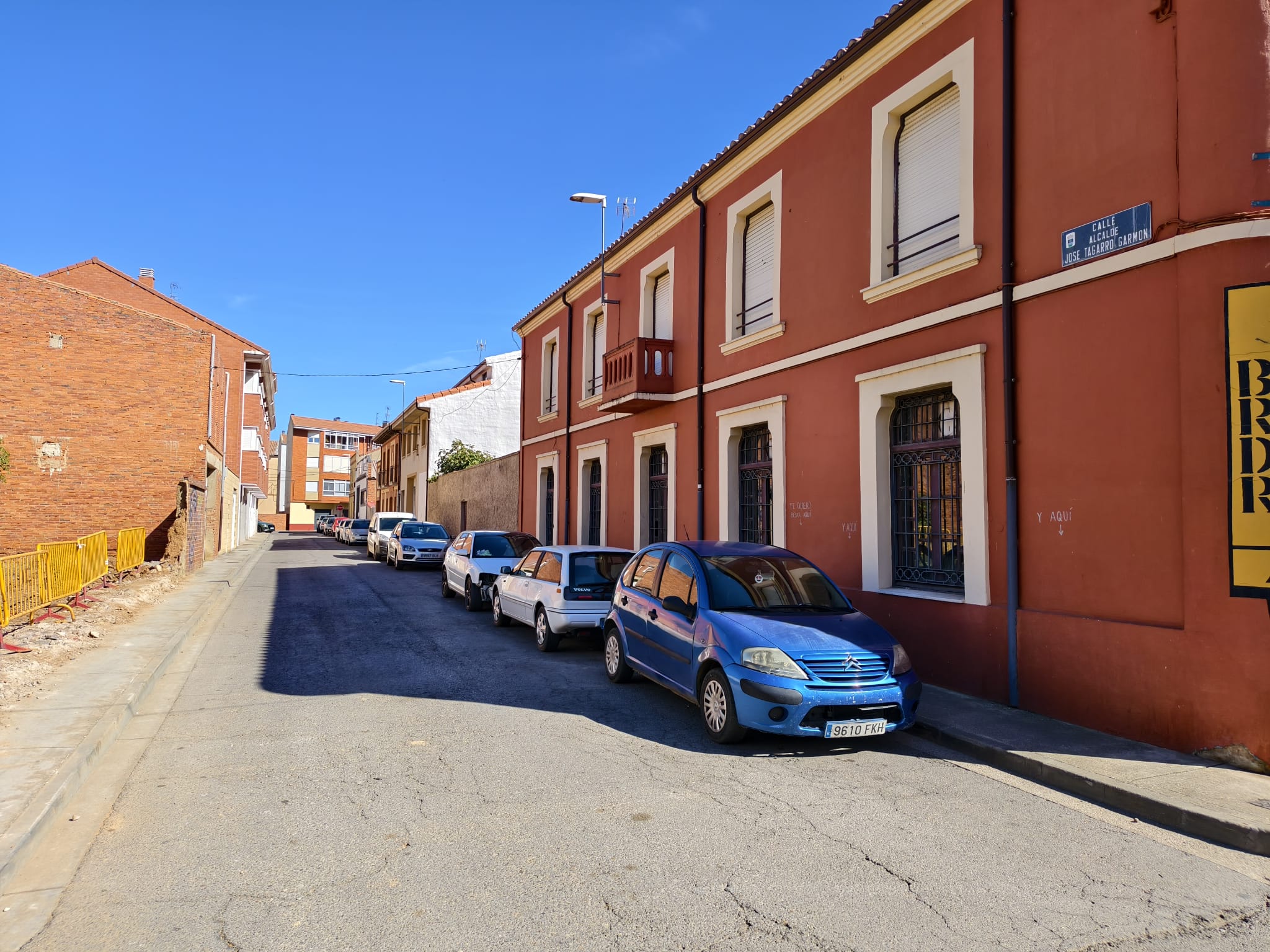 Vista de la calle Alcalde José Tagarro Garmón que será renovada. | A. RODRÍGUEZ