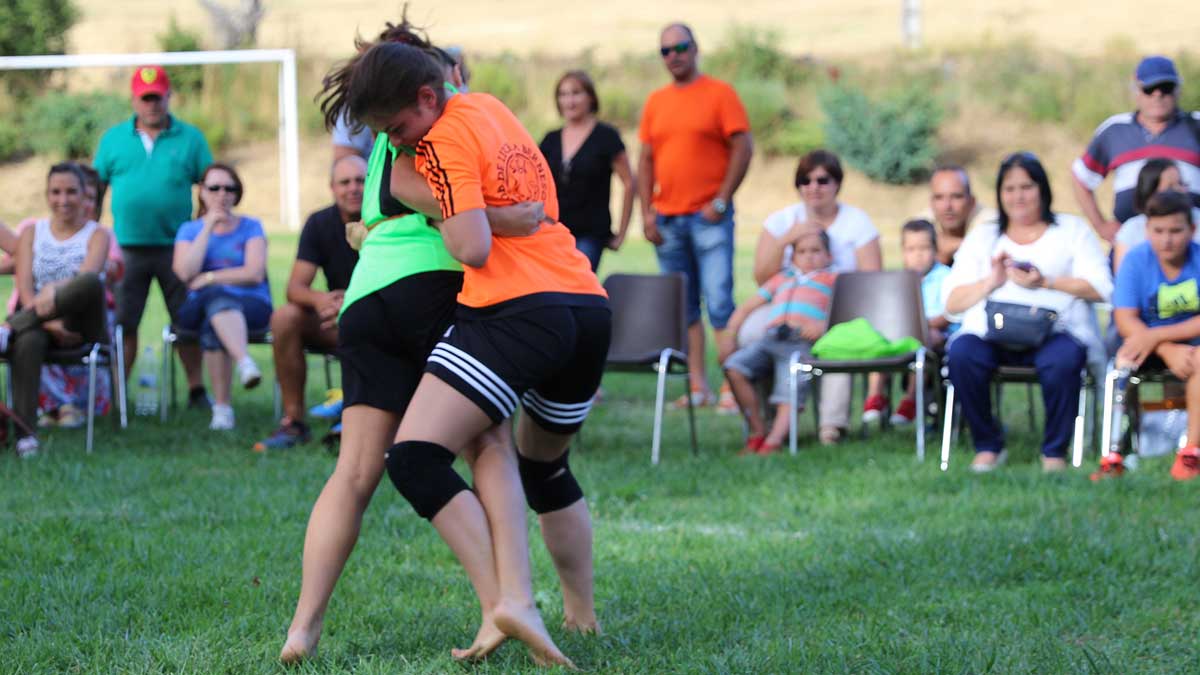 Nerea Lorenzo recurrió al tranque y la gocha como mañas más efectivas para su primera victoria de esta Liga.