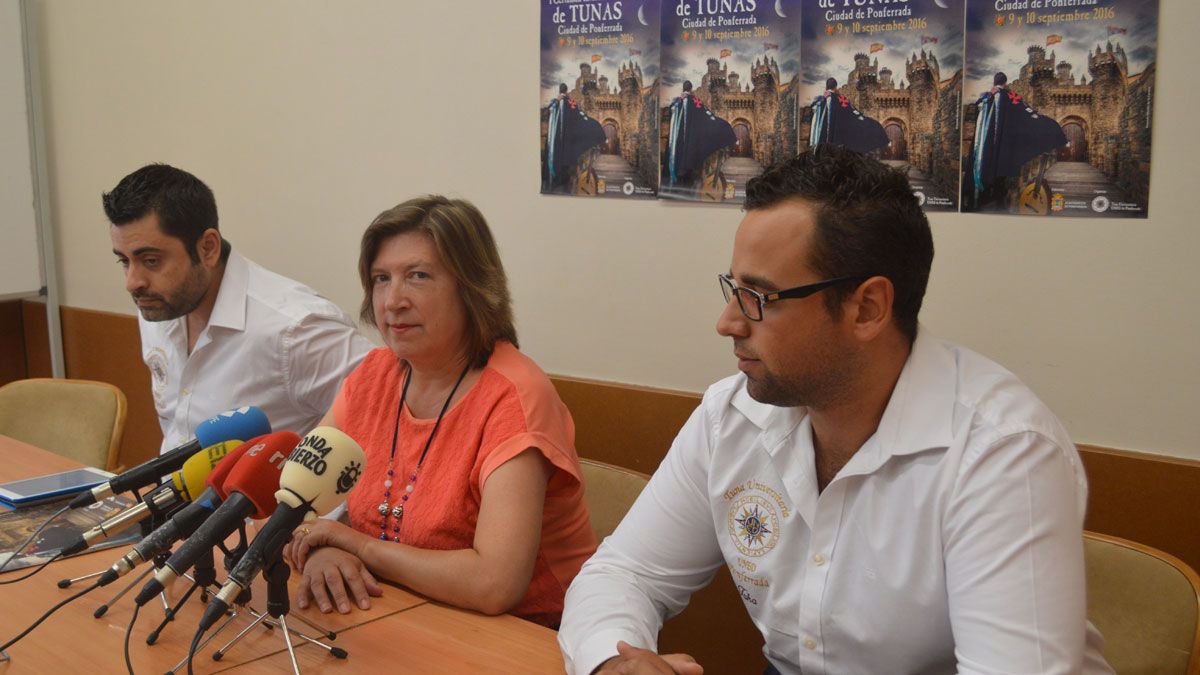 Santalla, Gancedo y Quiterio, ayer en la presentación del certamen.| L.N.C.