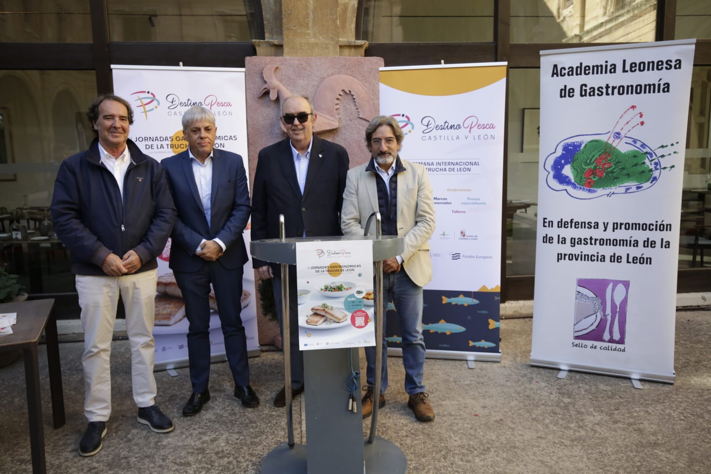 Un instante de la presentación de las II Jornadas Gastronómicas de la Trucha de León. | FERNANDO OTERO