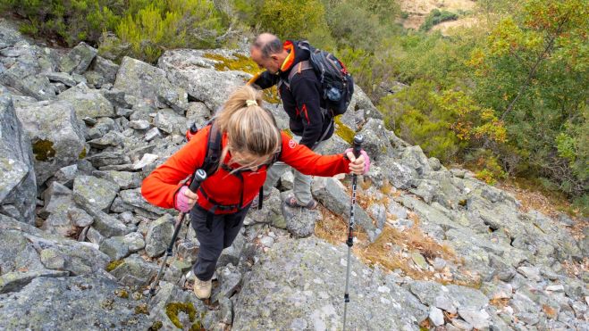 08 El camino a las cuevas es bastante escabroso