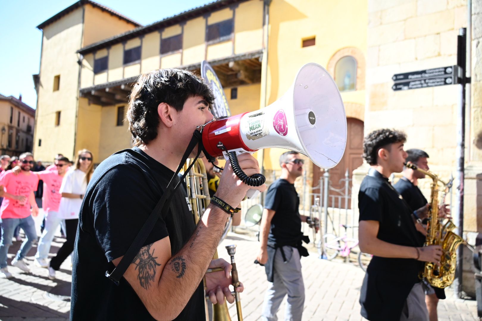 Celebración del Día de las Peñas en León. | SAÚL ARÉN