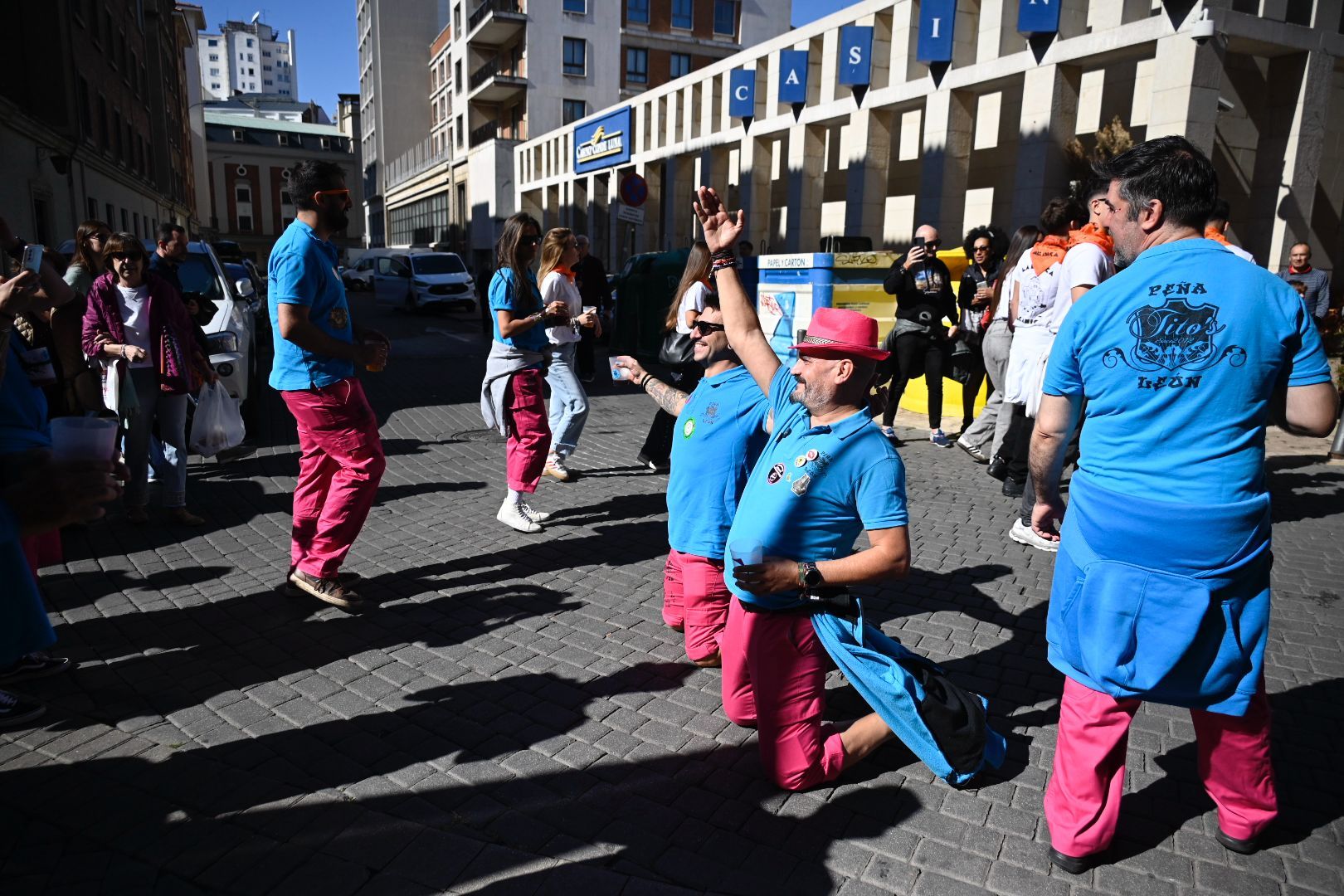 Celebración del Día de las Peñas en León. | SAÚL ARÉN