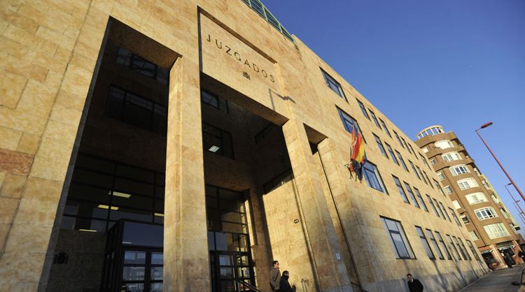 Fotografía de archivo de los juzgados de León donde se ha llevado el proceso legal.| Daniel Martín
