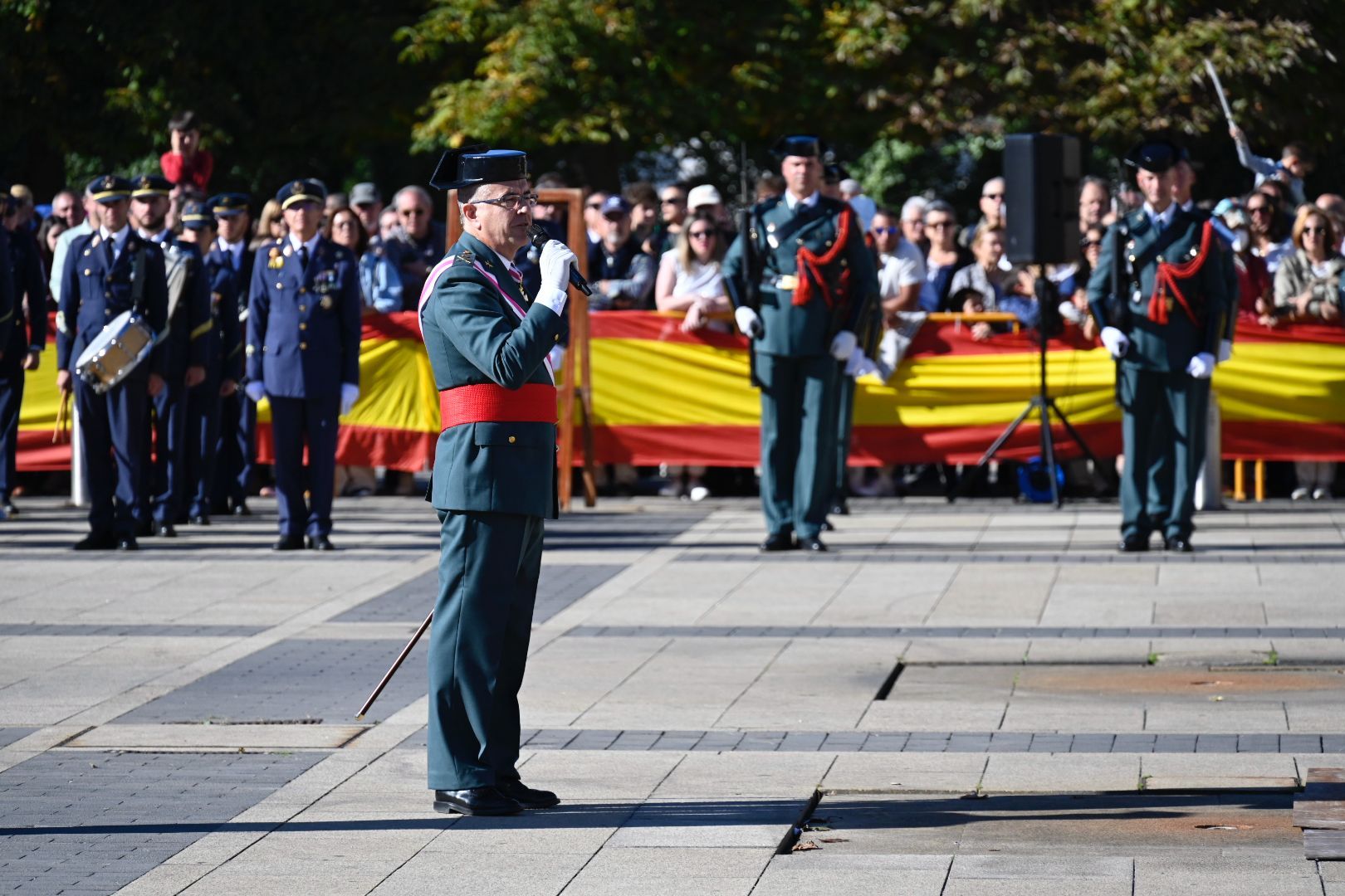 La Guardia Civil de León rinde honores a su patrona. | SAÚL ARÉN