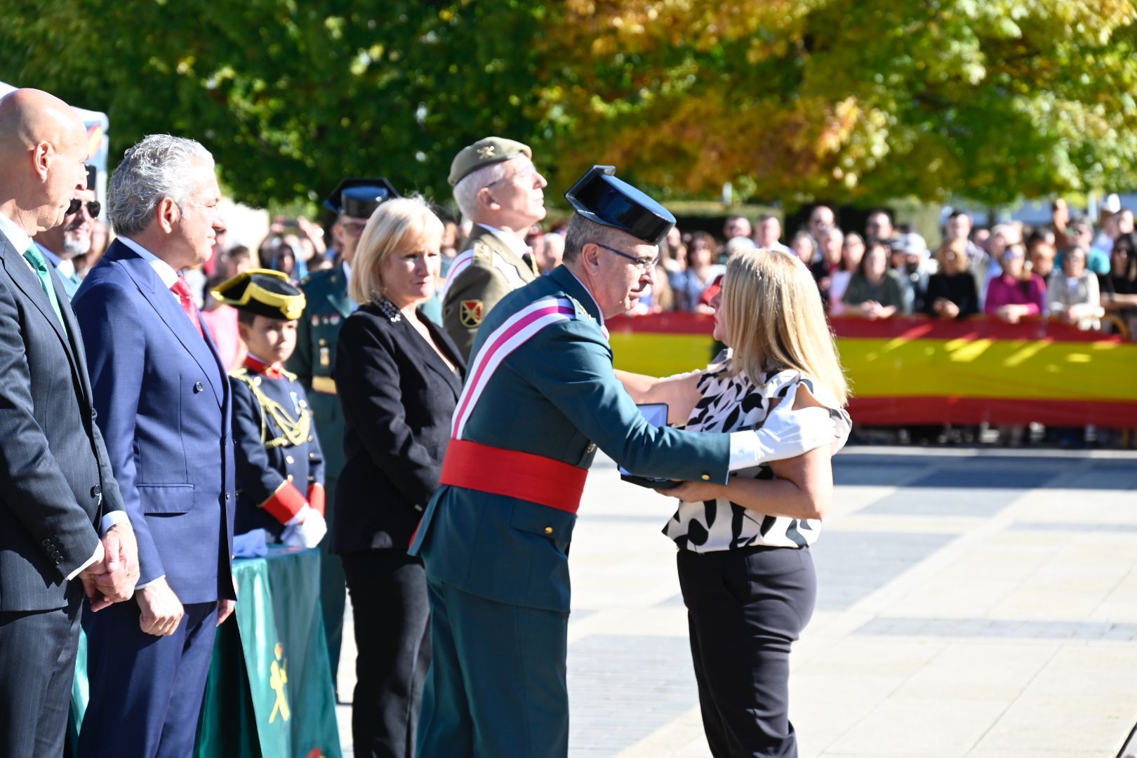La Guardia Civil de León rinde honores a su patrona. | SAÚL ARÉN