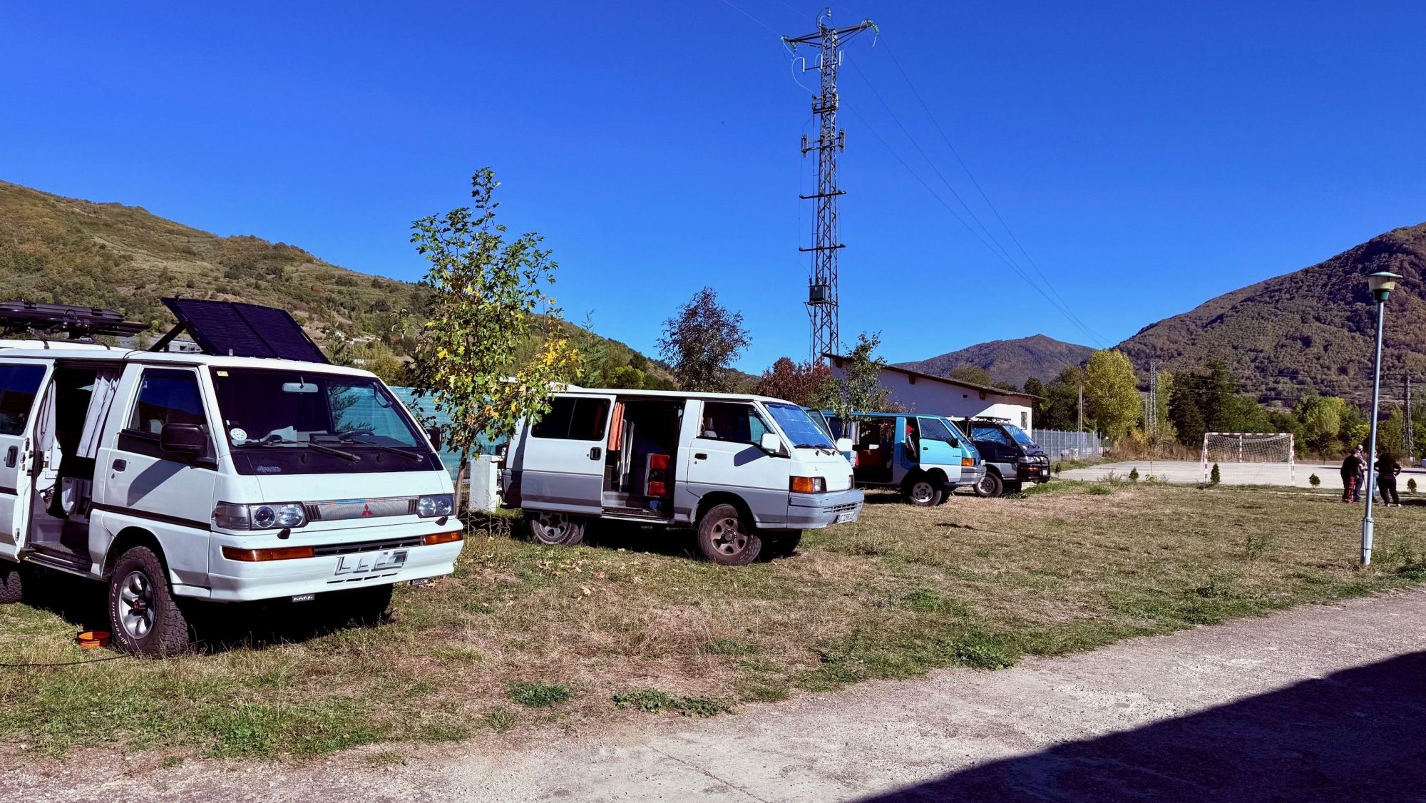 Estas campers son auténticas reliquias sobre cuatro ruedas. | L.N.C.
