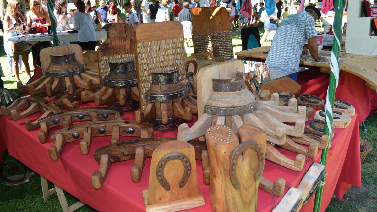 EL val acoge profesionales de todos los sectores de la artesanía.|P.Ferrero