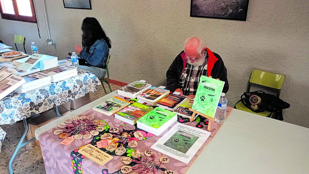 Los autores vinculados a Cabreira y de literatura infantil acuden a la cita.